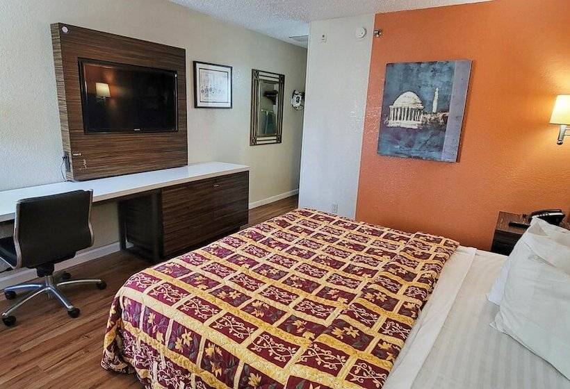 اتاق دلوکس مخصوص معلولین, Studios & Suites 4 Less Charlotte