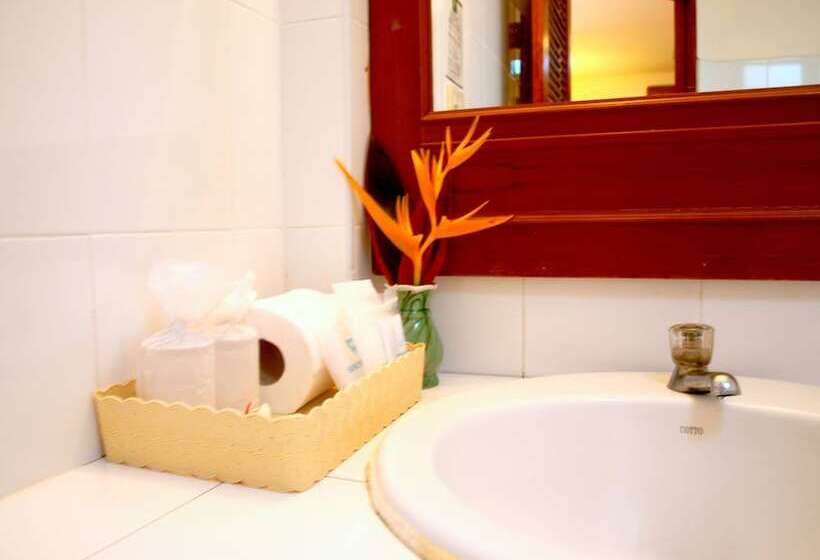 اتاق لوکس, Natural Wing Health Spa & Resort