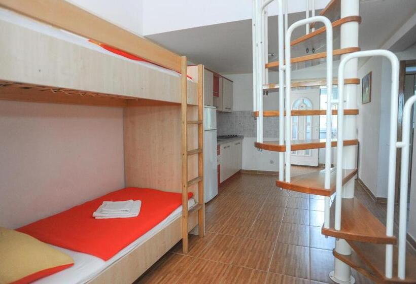 2침실 듀플렉스 아파트, Apartmani Vila Caska