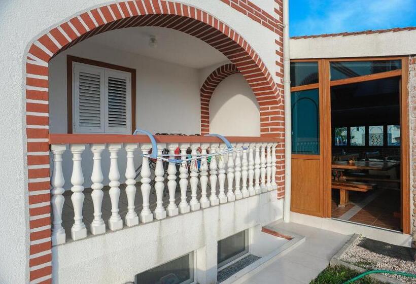 침실 2개 아파트, Apartmani Vila Caska