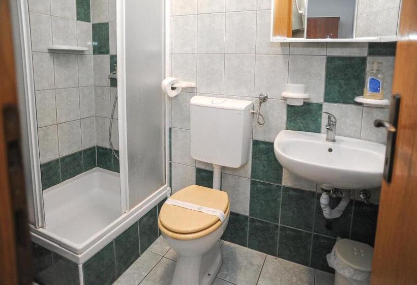 شقة غرفة واحدة, Apartmani Vila Caska