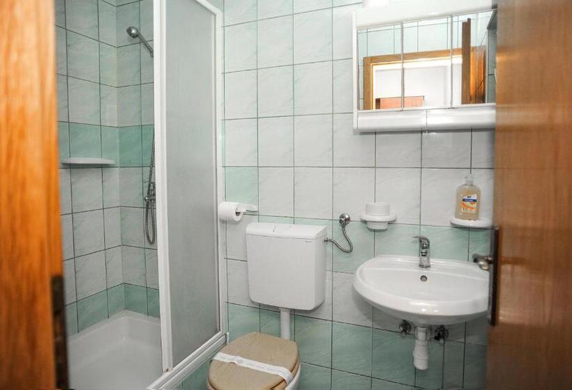 스탠다드 스튜디오 (테라스구비), Apartmani Vila Caska