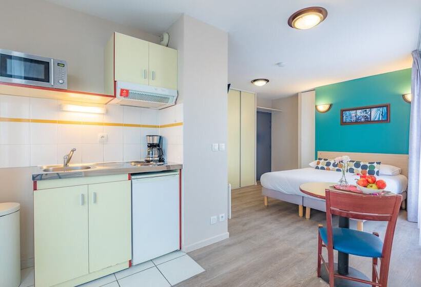 Студия Стандарт, Appart City Classic Lyon Villeurbanne