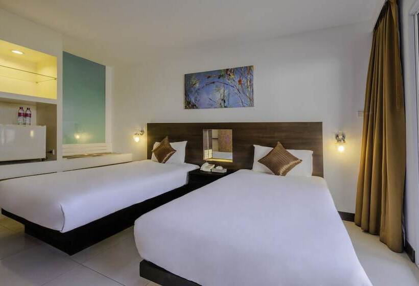 Quarto Deluxe, Baron Beach