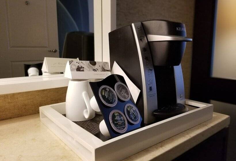 استودیوی استاندارد با تخت دوبل, Indigo San Diego   Gaslamp Quarter, An Ihg
