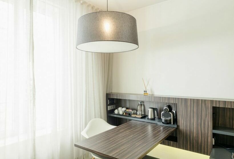 Quarto superior, Inspira Liberdade Boutique