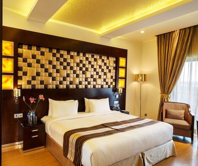 Люкс Повышенной Комфортности, Clarks Exotica Convention, Resort & Spa
