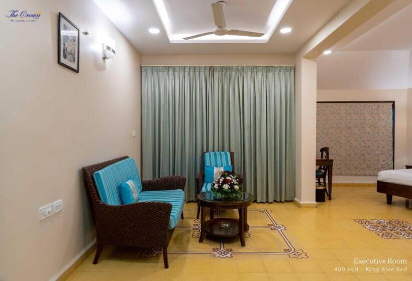 اتاق اجرایی, The Crown Goa