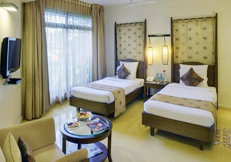 اتاق سوپریور, The Crown Goa