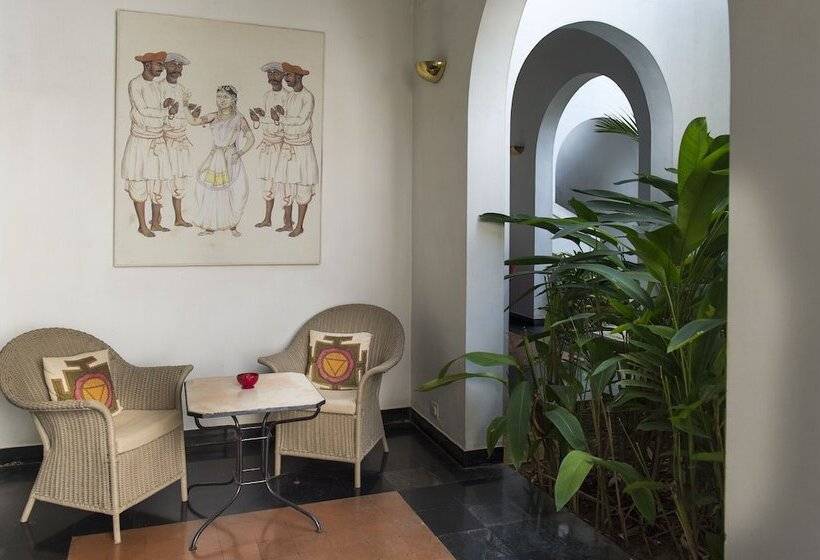 디럭스 룸, Malabar House