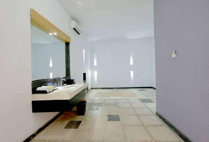 ویلای یک اتاق خوابه با استخر شنا, The Seminyak Suite  Private Villa