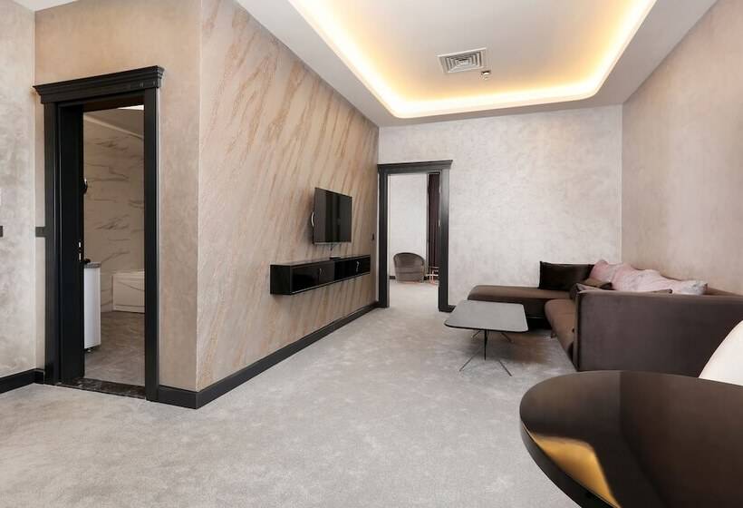 سوییت, Aileena Hotel & Villas