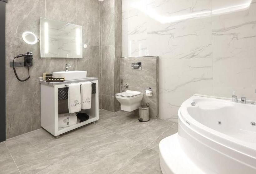 سوییت, Aileena Hotel & Villas