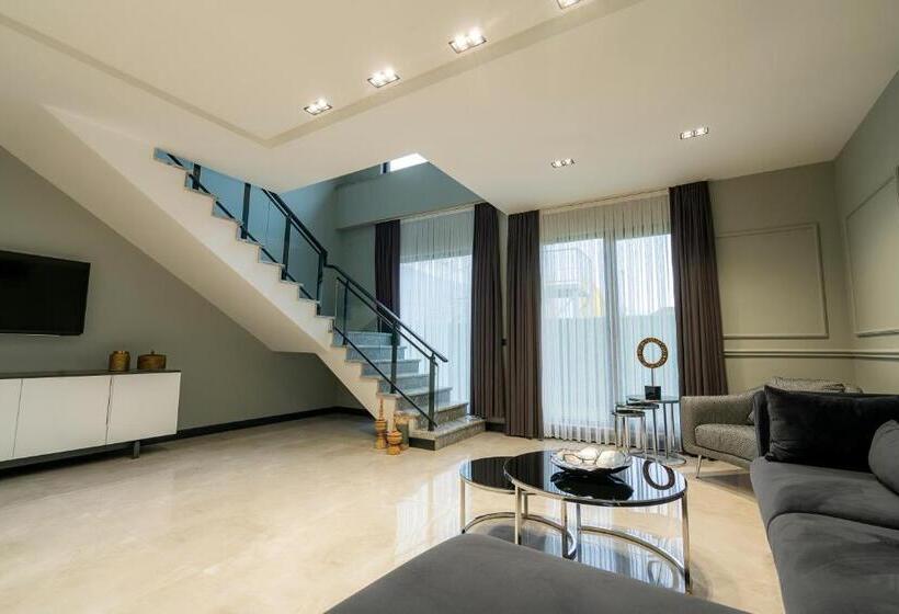 ویلای یک اتاق خوابه با استخر شنا, Aileena Hotel & Villas