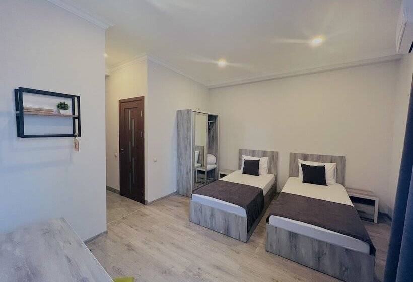 اتاق استاندارد, Menua