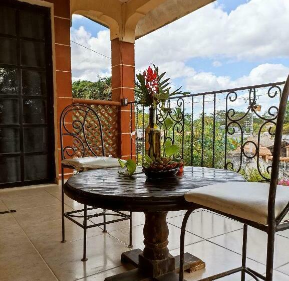 غرفة قياسية سرير كينج, Casa De Los Pájaros   B&b