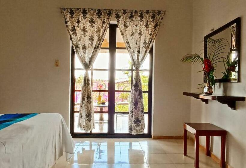 غرفة قياسية سرير كينج, Casa De Los Pájaros   B&b