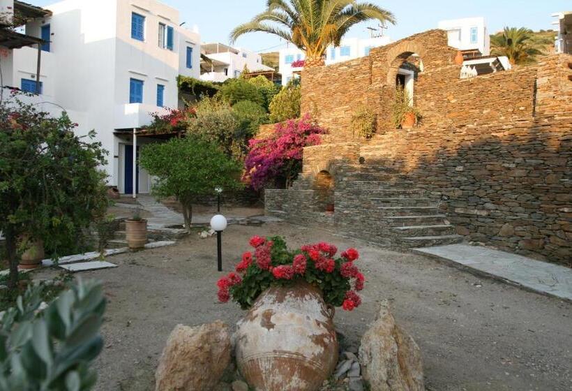带花园景观的标准三人间, Alexandros Hotel