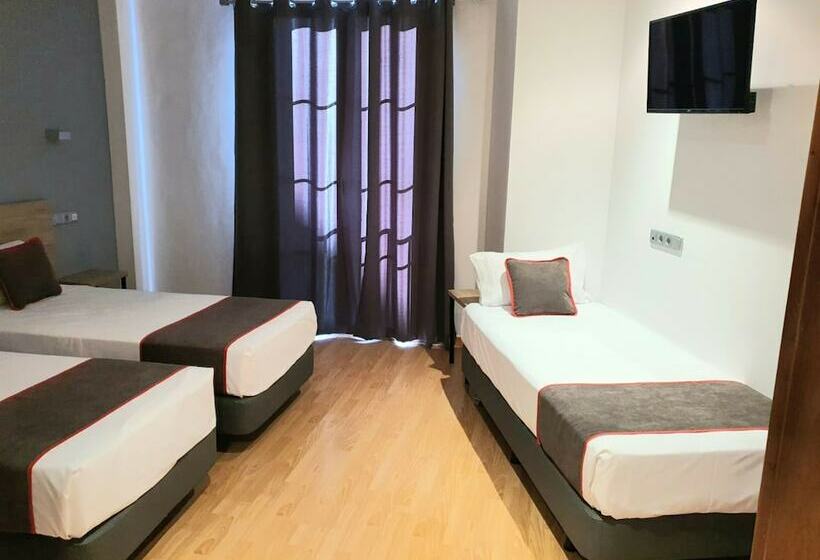 Номер Стандарт Трехместный, Hospedium Hotel Vittoria Colonna