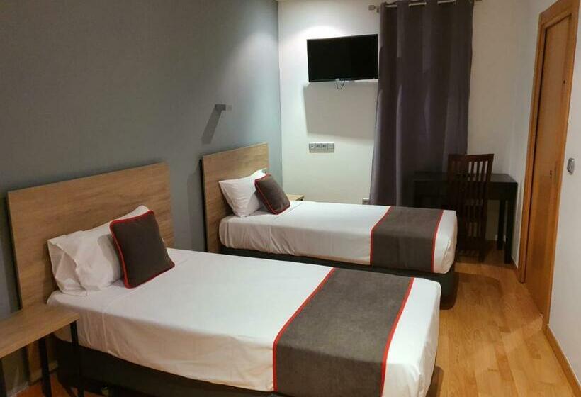 Четырехместный Номер Стандарт, Hospedium Hotel Vittoria Colonna