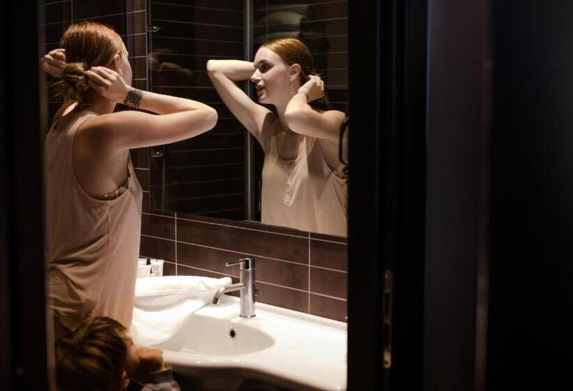 اتاق کلاسیک سه تخته, G Hotel Ancona