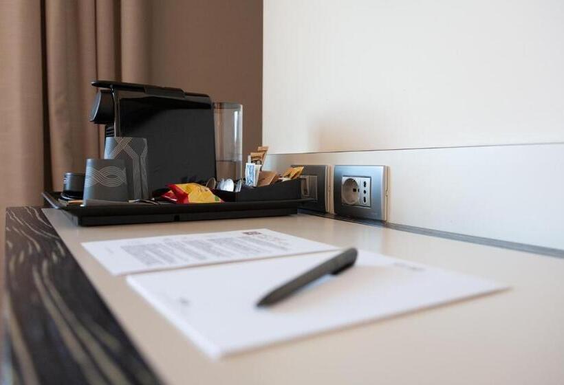 اتاق لوکس, G Hotel Ancona