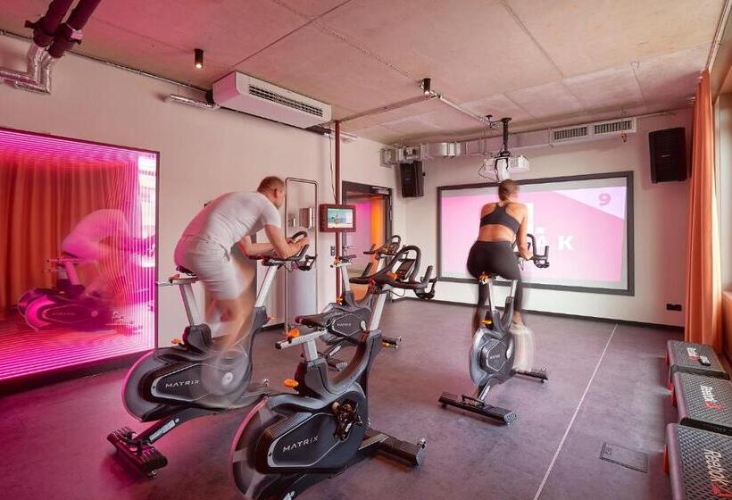 Студия Стандарт, Basecamp Hotel Dortmund