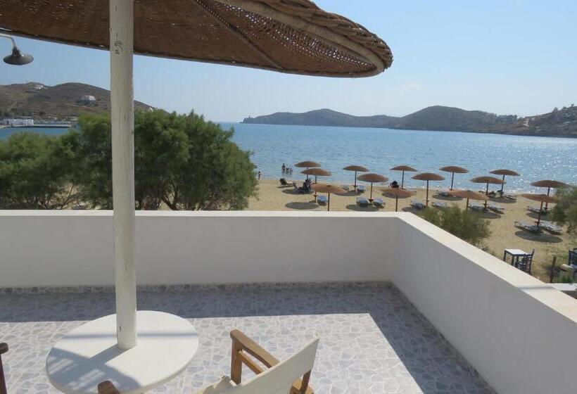 آپارتمان خانوادگی, Corali Beach