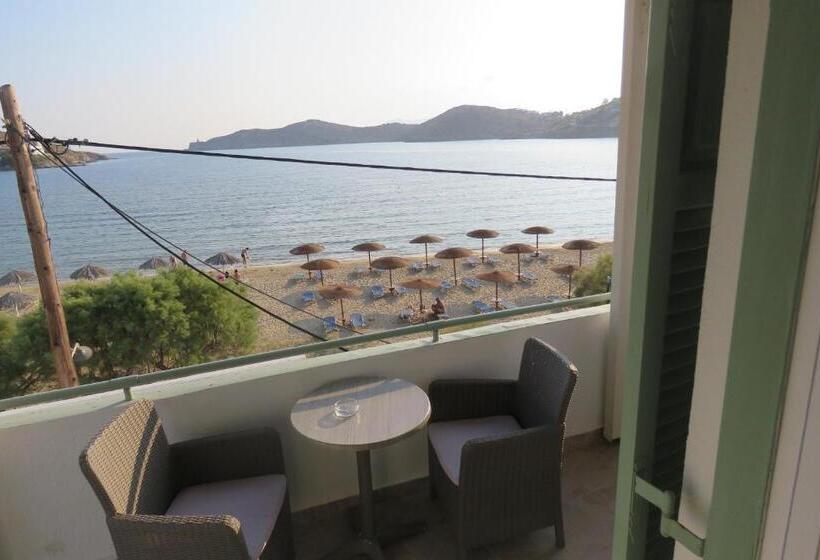 اتاق استاندارد با چشم‌انداز دریا, Corali Beach