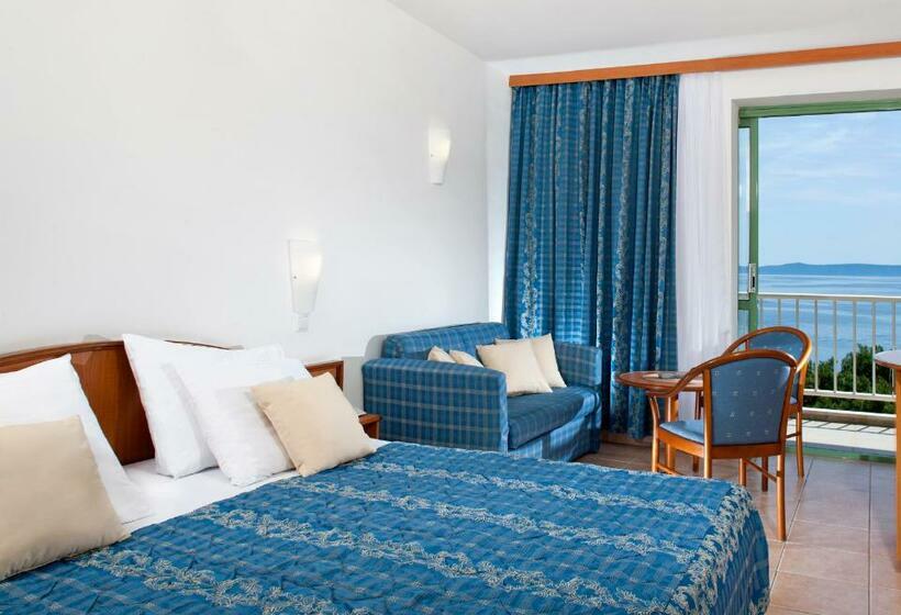 اتاق خانوادگی, Bluesun Hotel Marina