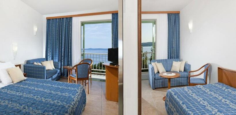 اتاق خانوادگی, Bluesun Hotel Marina