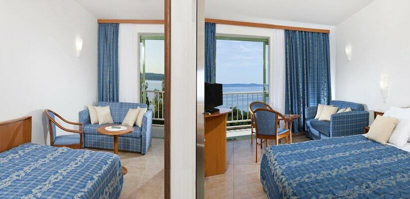 اتاق خانوادگی, Bluesun Hotel Marina