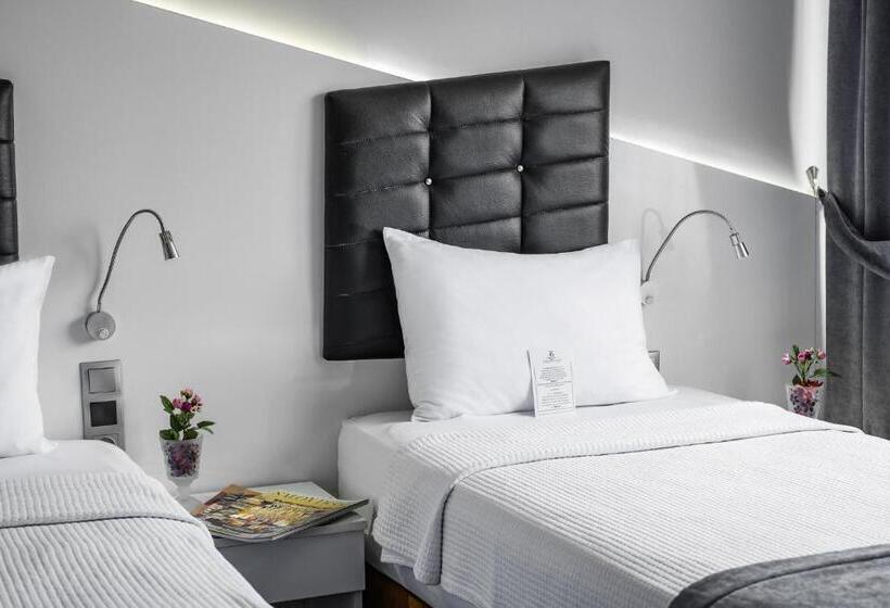 اتاق استاندارد سه نفره, Oglakcioglu Park Boutique