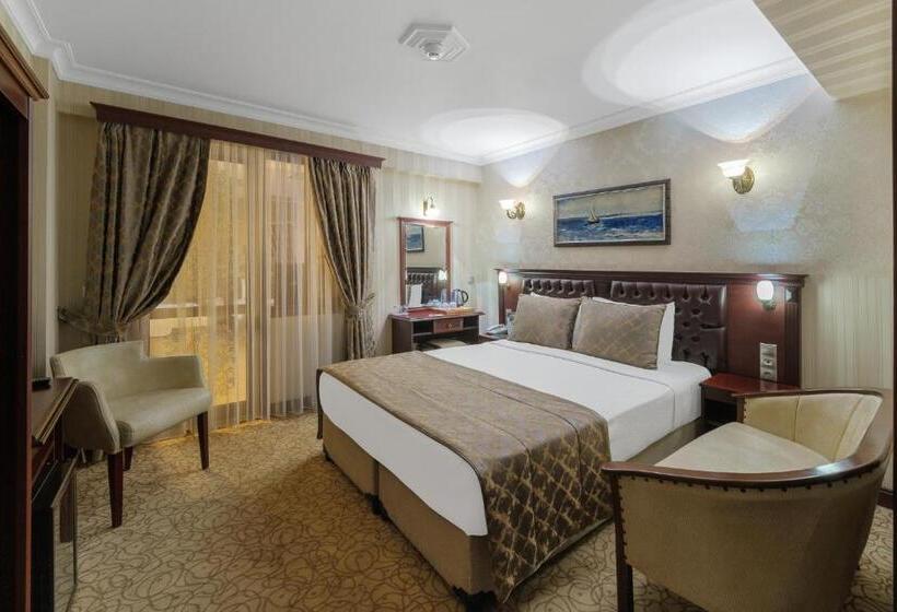 اتاق استاندارد سه نفره, Oglakcioglu Park Boutique
