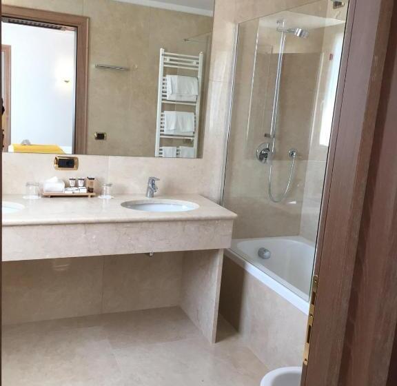 اتاق خانوادگی, Palace Hotel Wellness & Spa