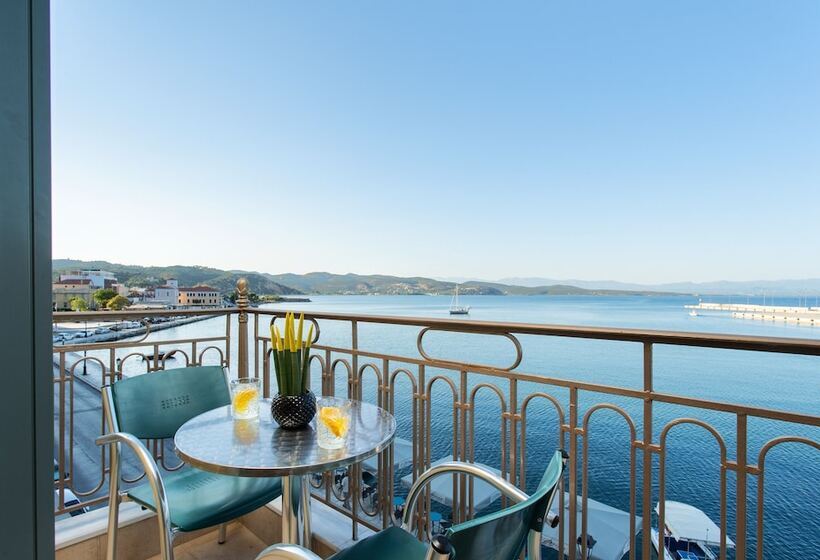 Triple Room Sea View, Pantheon City