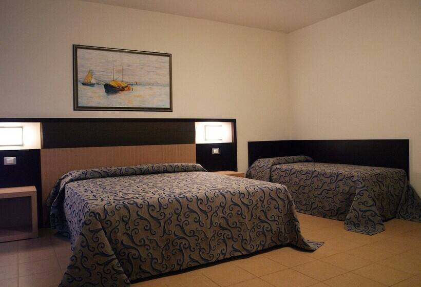 Трехместный Номер Комфорт, Riva Marina Resort   Cdshotels