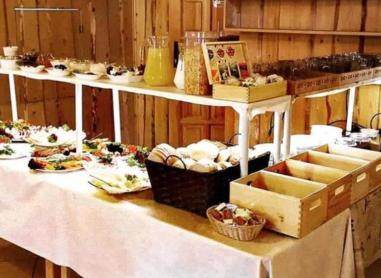 اتاق استاندارد یک تخته با بالکن, Willa Modra