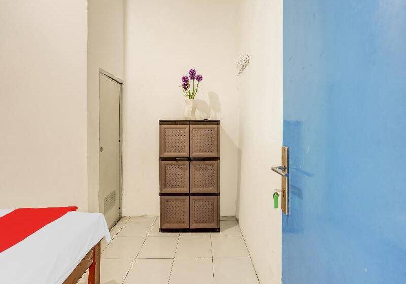 Номер Стандарт, Oyo 90523 Homestay Jenggolo