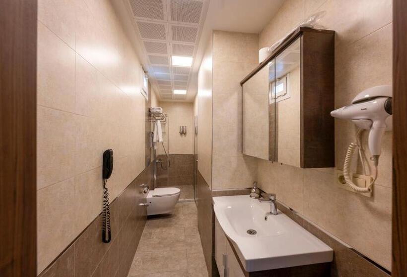 اتاق استاندارد, Comfort Suites