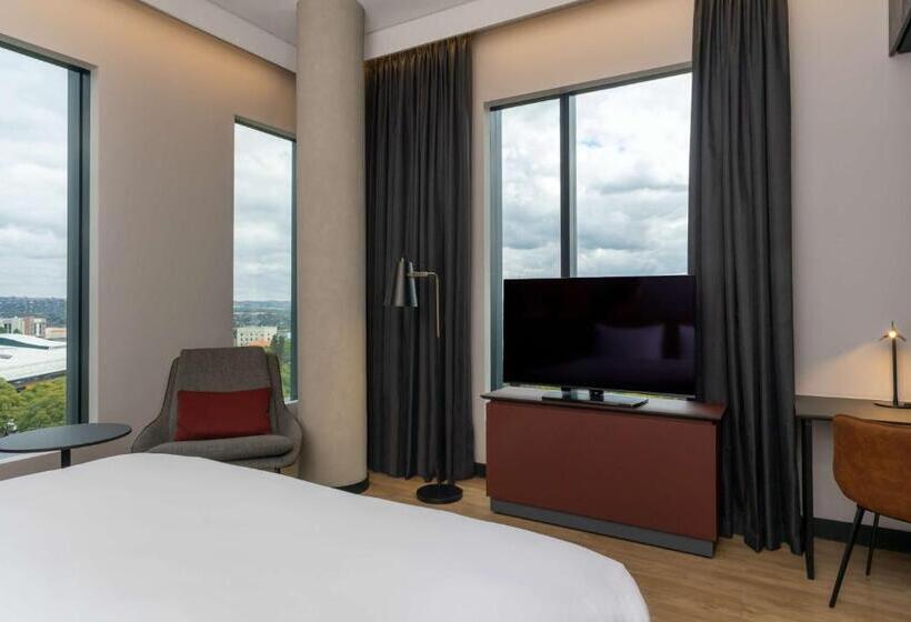 주니어 스위트, Radisson Red Hotel Johannesburg Rosebank