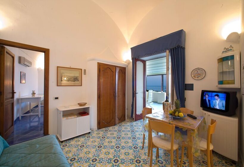 آپارتمان 1 خوابه با چشم‌انداز دریا, La Caravella Di Positano   Relais & Beach