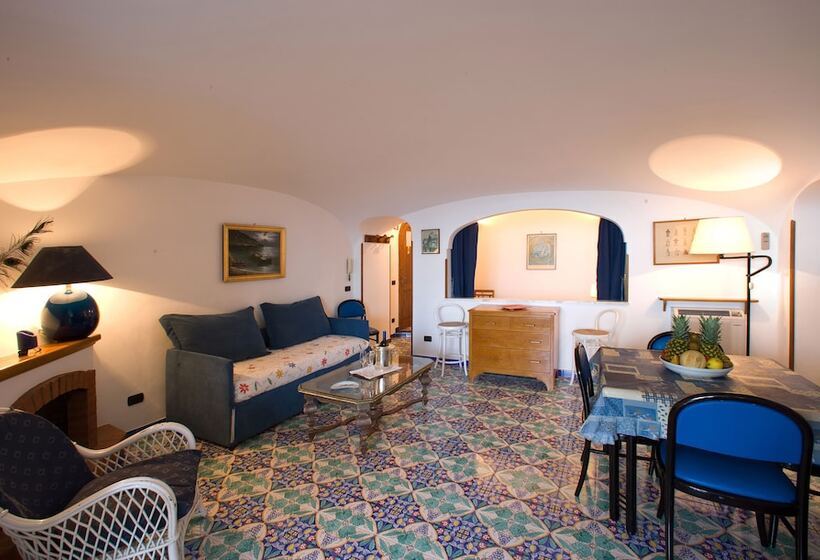 آپارتمان 2 خوابه با چشم‌انداز دریا, La Caravella Di Positano   Relais & Beach