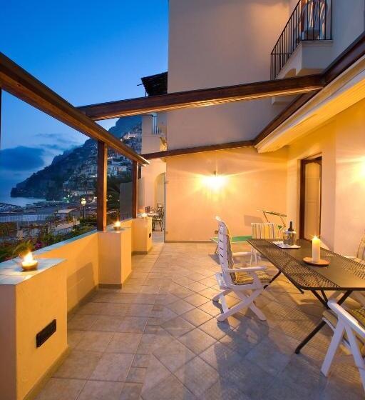 آپارتمان 1 خوابه با چشم‌انداز دریا, La Caravella Di Positano   Relais & Beach