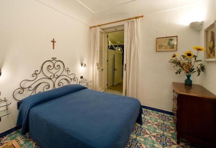 آپارتمان 2 خوابه با چشم‌انداز دریا, La Caravella Di Positano   Relais & Beach