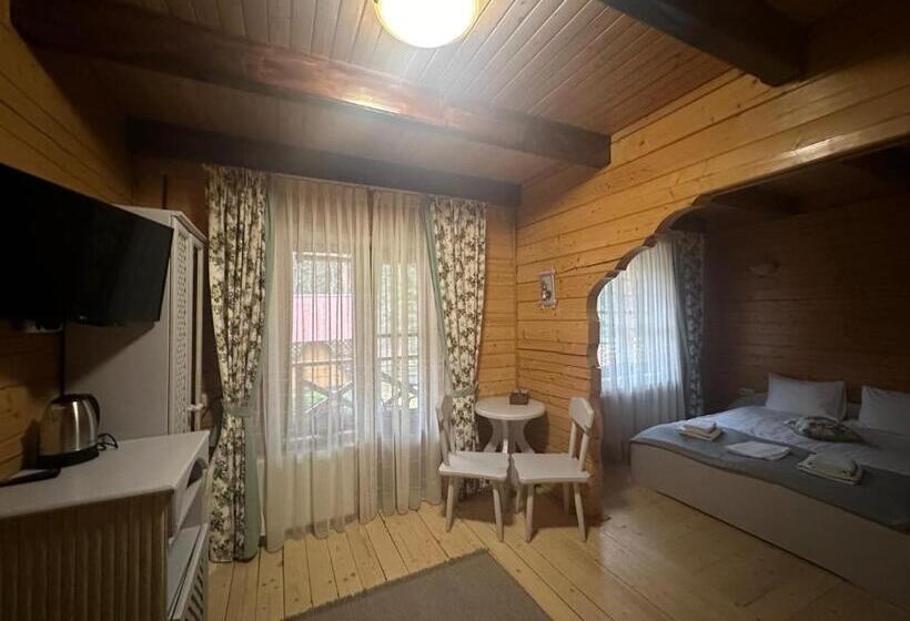 اتاق راحتی سه تخته, Villa Затишна