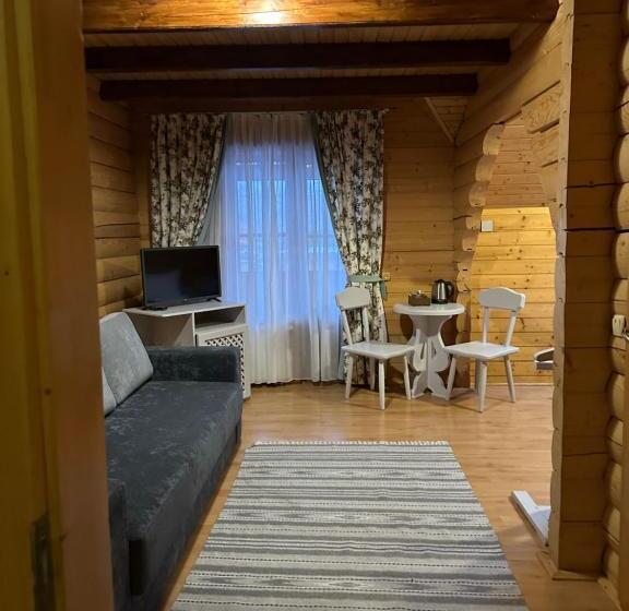 استودیو خانوادگی, Villa Затишна