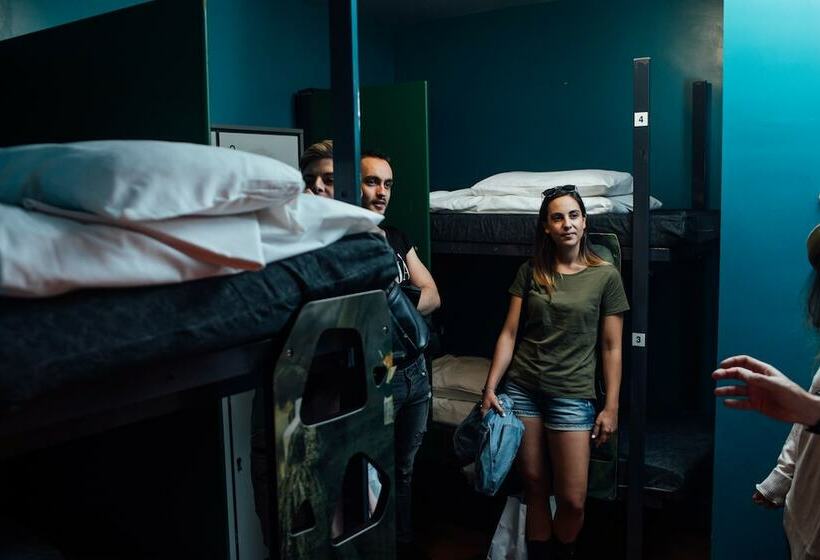 Кровать в Общей Комнате, Clink78 Hostel