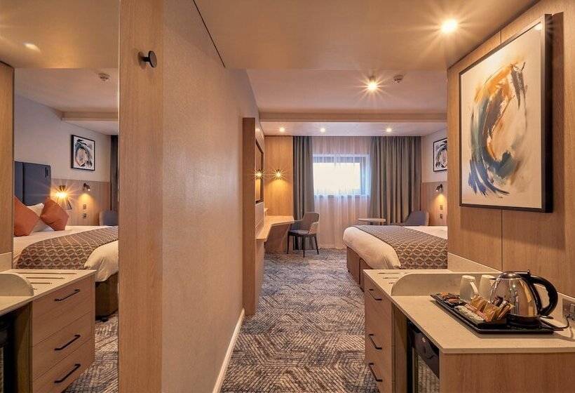 Номер Стандарт Адаптированный для Инвалидов, Crowne Plaza Reading East