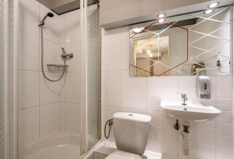Четырехместный Номер Economy, Tatamka Hostel